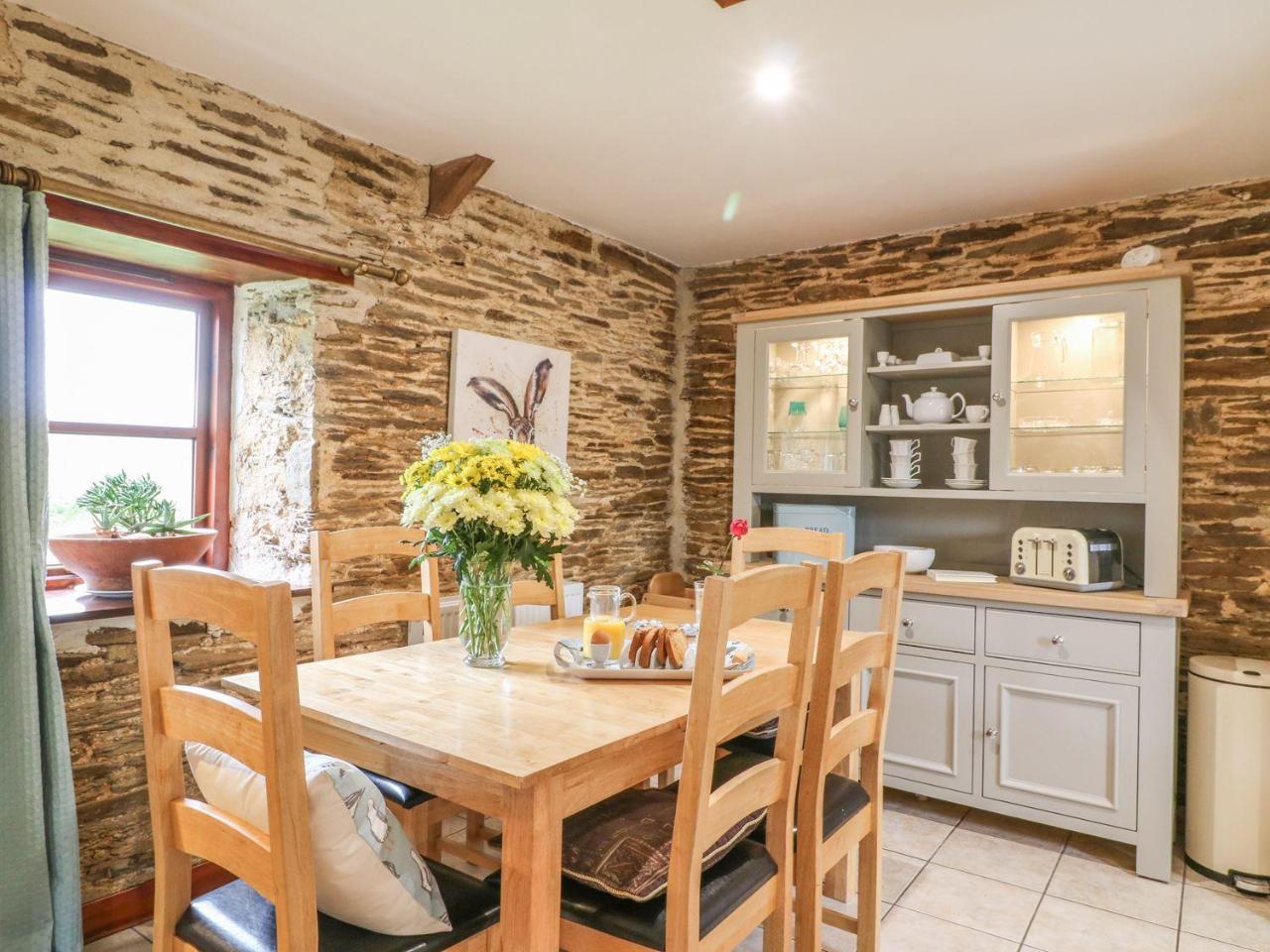 Lily Cottage Looe Ngoại thất bức ảnh