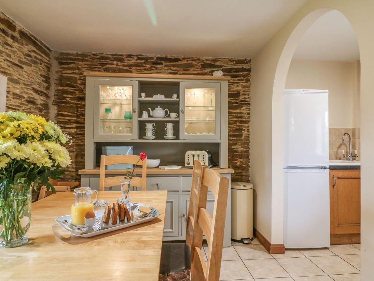 Lily Cottage Looe Ngoại thất bức ảnh